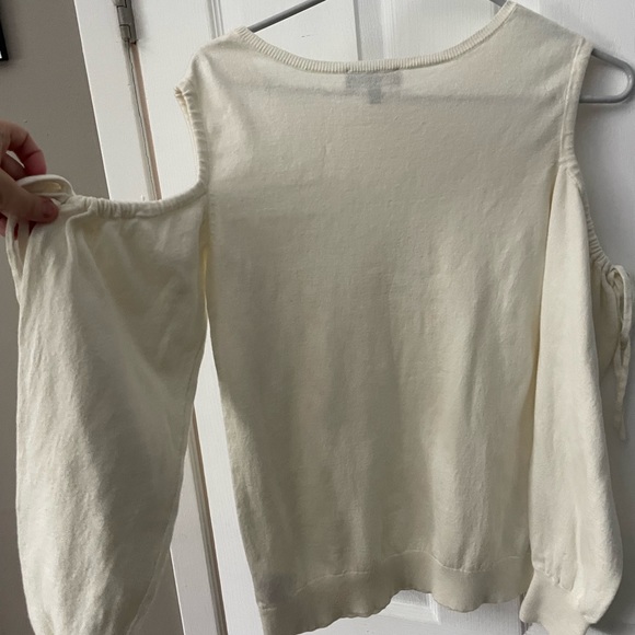 Cream sweater - Picture 4 of 4